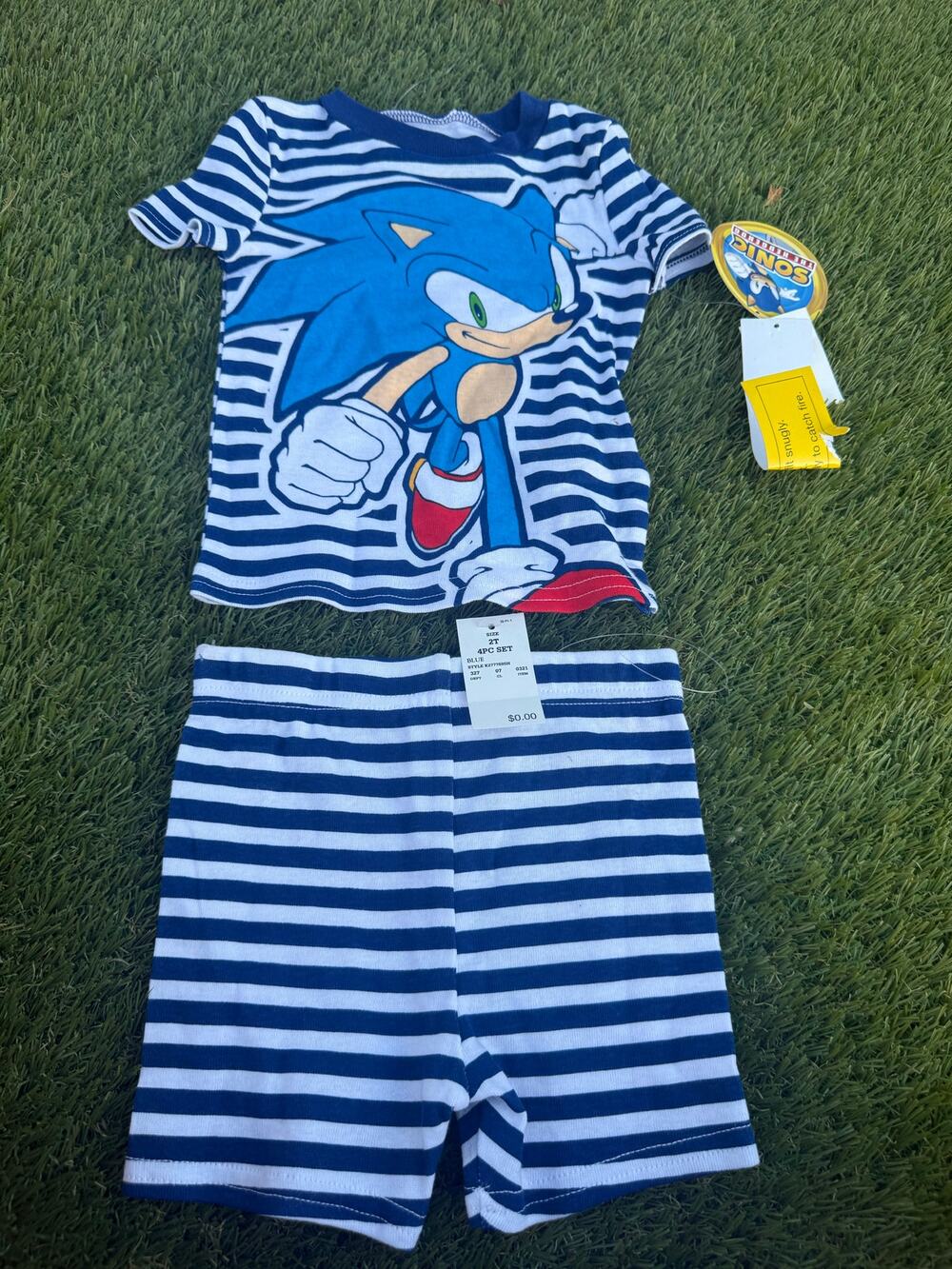NEW Sonic the Hedgehog 2 Pc Outfit Toddler Boys 2T Shirt Shorts